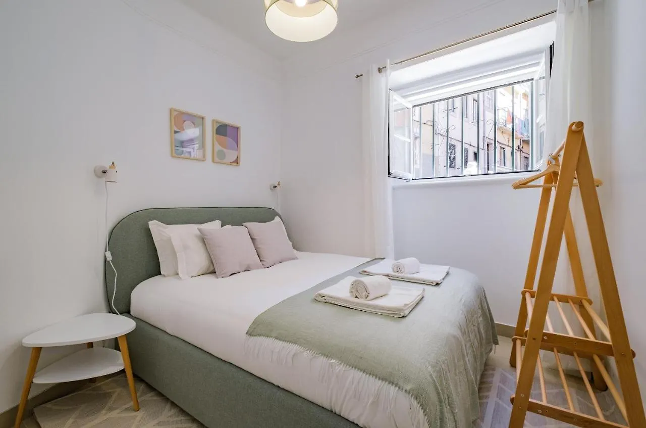 New! Unique 1 Bedroom Apartment- Santa Catarina 42 Lisbon Portugal