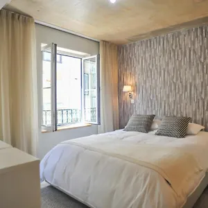 Madragoa Modern Apartamento
