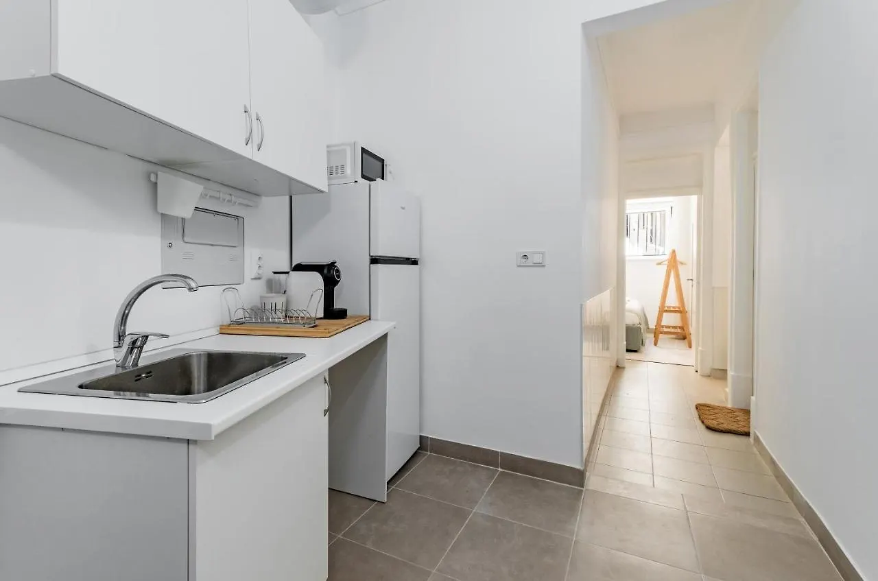 New! Unique 1 Bedroom Apartment- Santa Catarina 42 Lissabon Portugal
